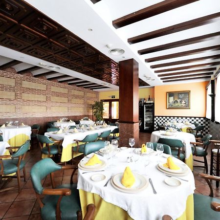 Hotel Lozano Antequera Extérieur photo