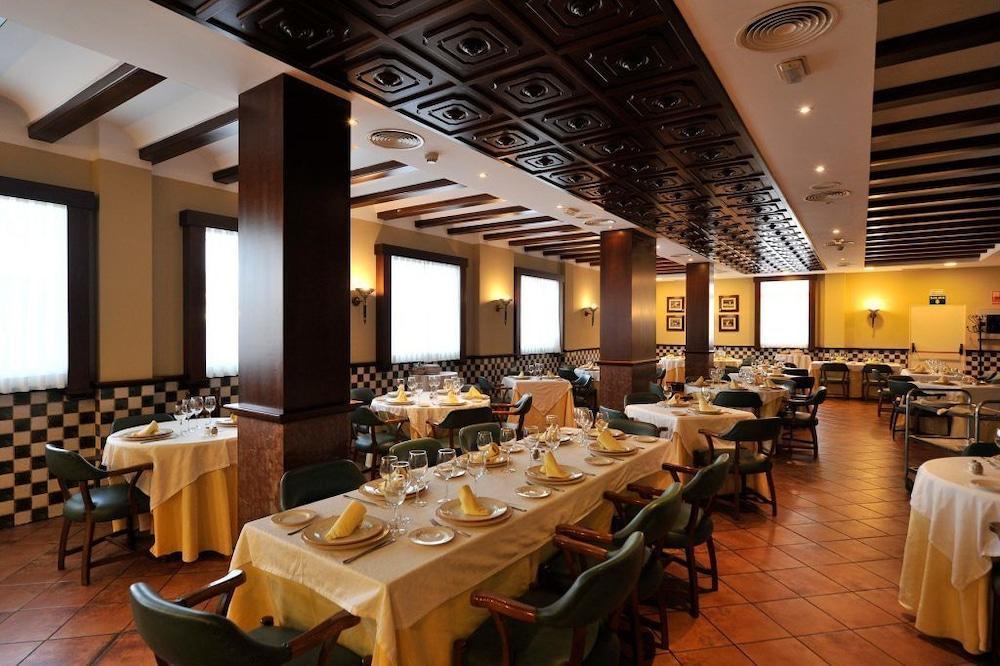 Hotel Lozano Antequera Extérieur photo