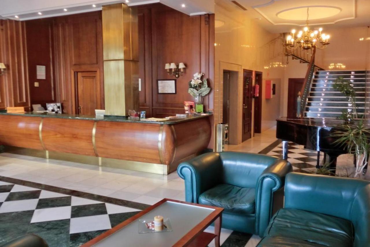 Hotel Lozano Antequera Extérieur photo