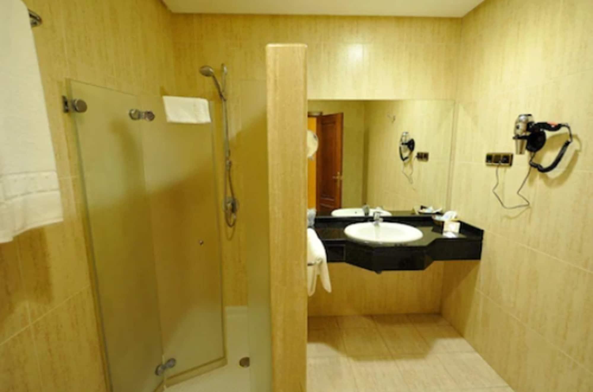 Hotel Lozano Antequera Extérieur photo