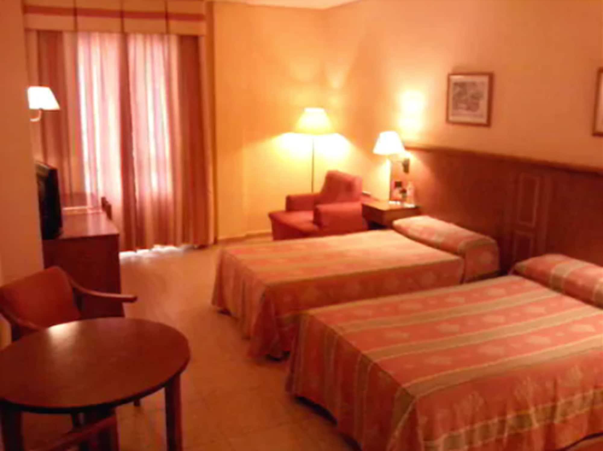 Hotel Lozano Antequera Extérieur photo