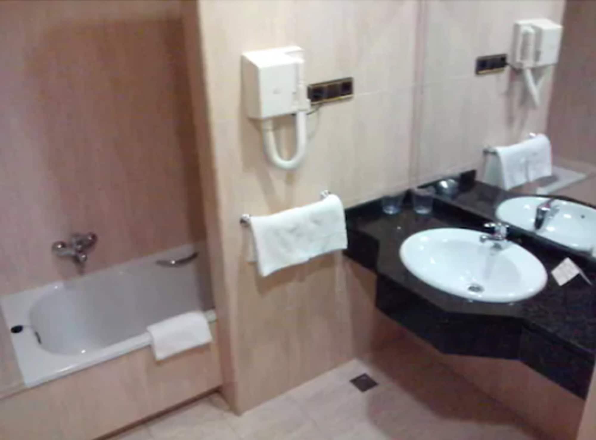 Hotel Lozano Antequera Extérieur photo