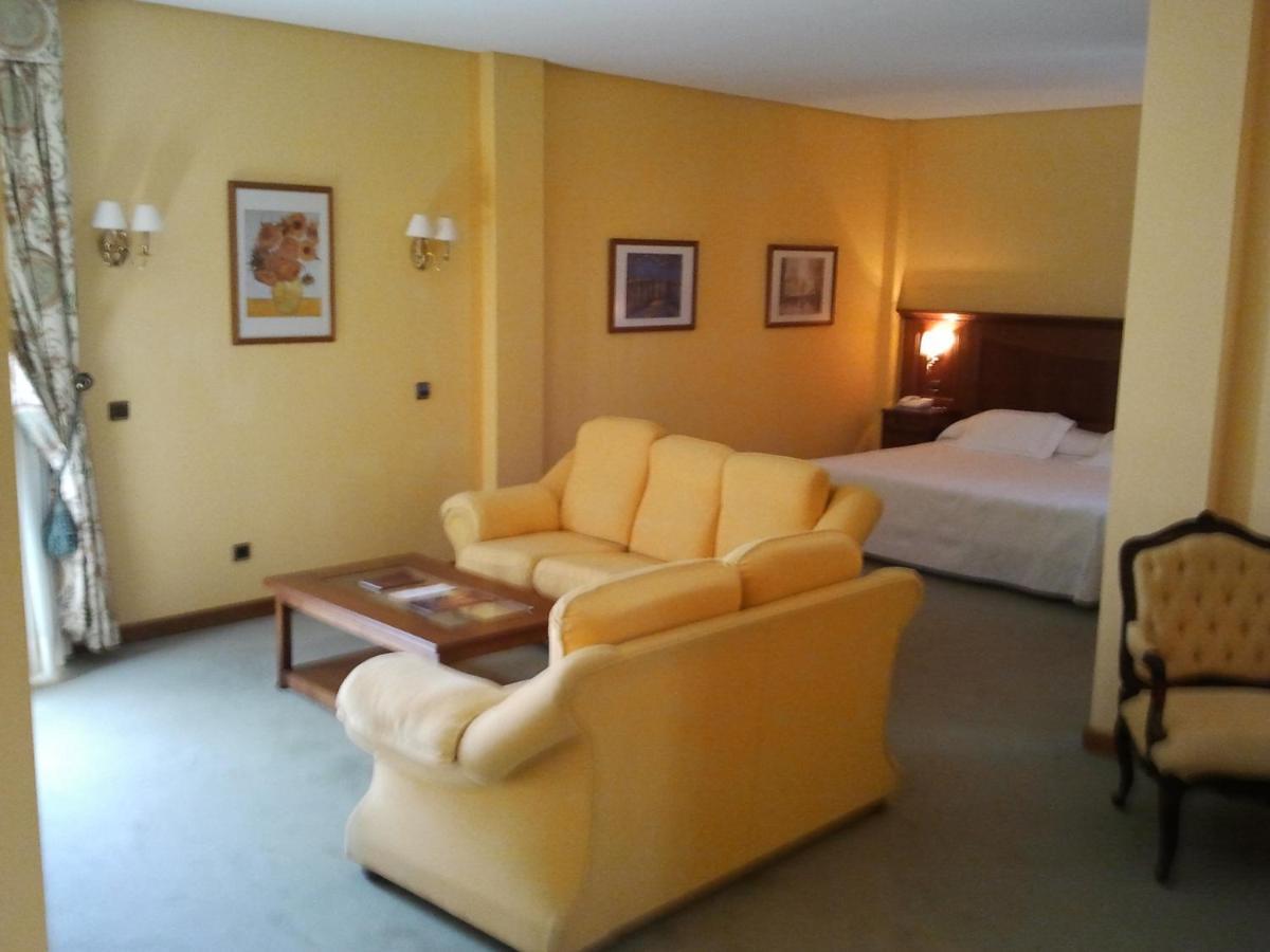 Hotel Lozano Antequera Chambre photo
