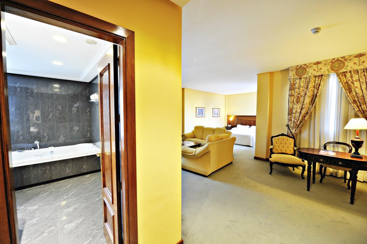 Hotel Lozano Antequera Extérieur photo