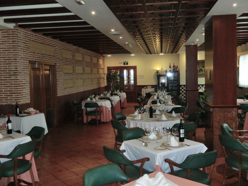 Hotel Lozano Antequera Extérieur photo